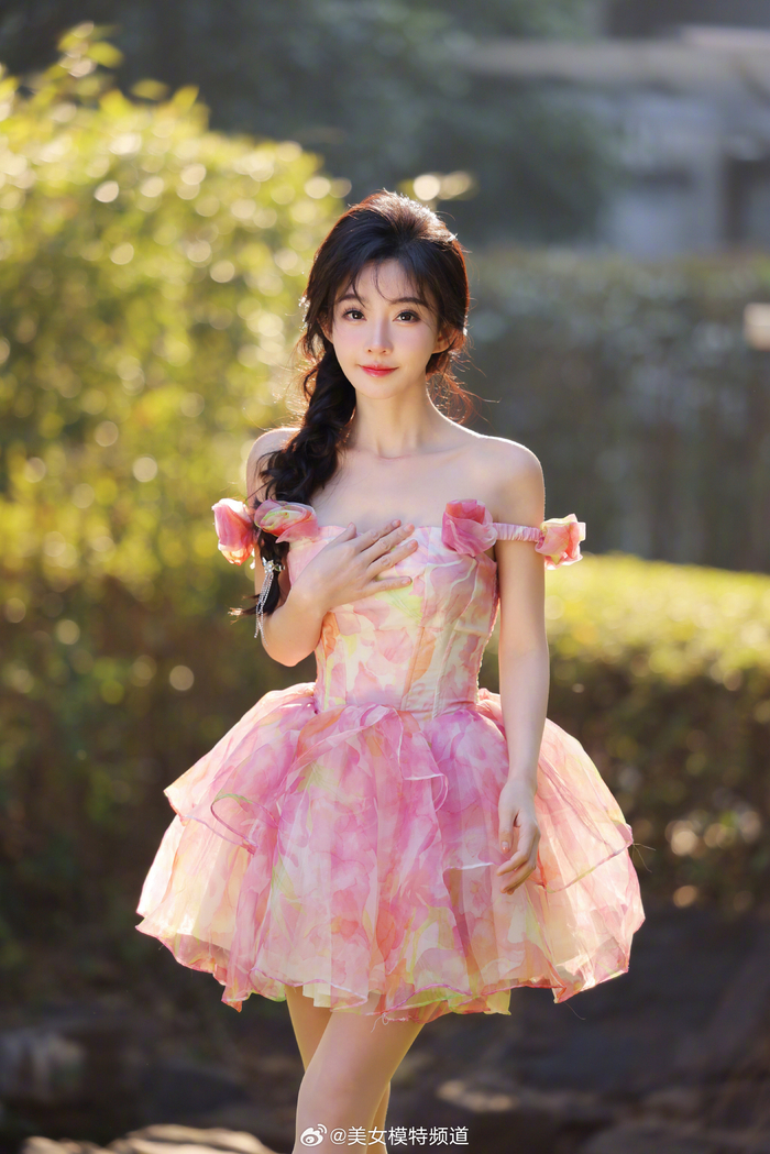 冯提莫粉色的小仙女