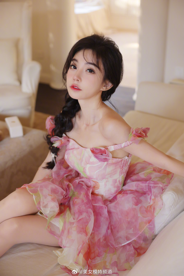 冯提莫粉色的小仙女