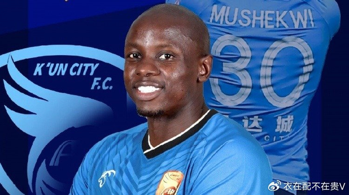 38岁传奇外援穆谢奎，114球登顶中甲历史射手王，已帮4队冲超