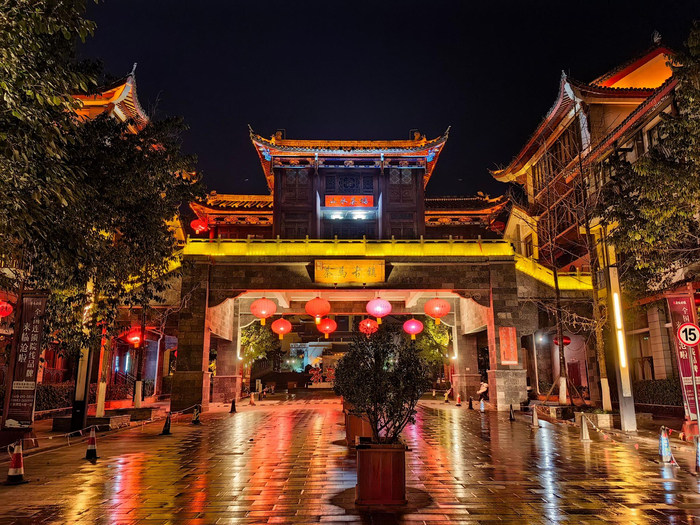 雨夜临沧茶马古镇