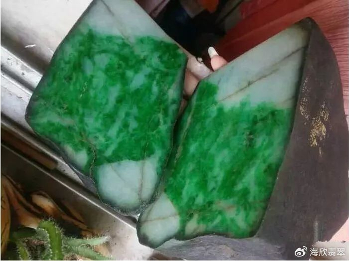 分享一块莫西沙场口翡翠原石|莫西|原石|沙场_新浪新闻