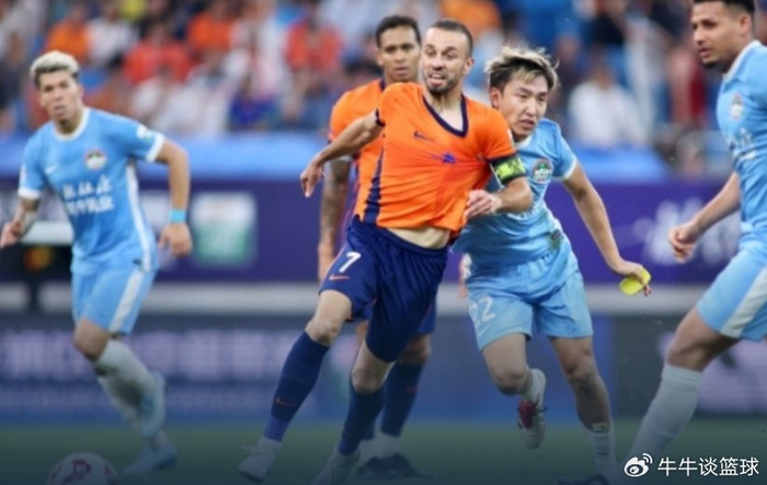 随着河南队1-1海牛队，中超积分：4队争抢头名，2队或掉入降级区