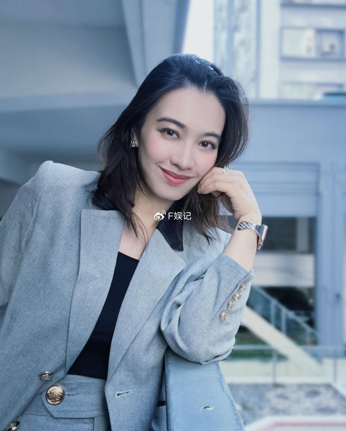 朱千雪参加汤洛雯婚礼被出卖孕味十足本尊回应未否认疑默认喜讯