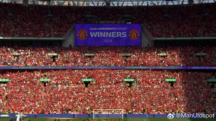 刚刚结束的女足足总杯决赛,曼联4比0大胜热刺