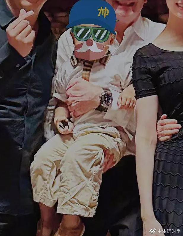 郎朗生日晒全家福2岁儿子大出镜率祖孙三代同框幸福满满