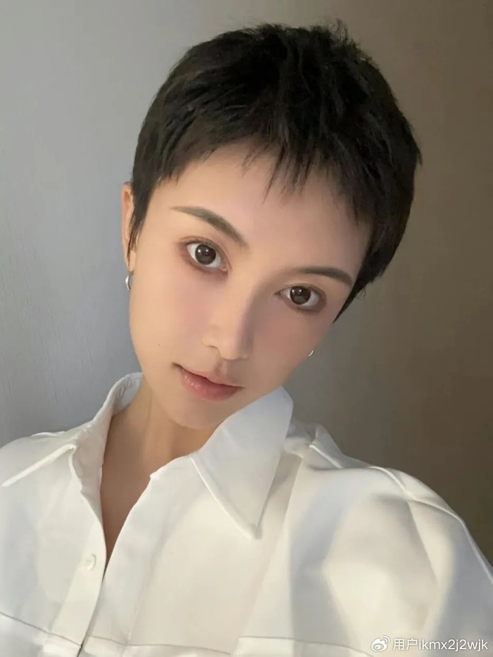 2024年这些女发很流行,百变时尚很个性,很值得尝试|发型|短发|微分