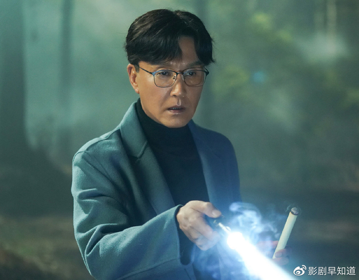 《后浪》任新正的傲娇,造成了师承班的困境,人到中年重新学化缘|吴善道|吴刚|中医|教学|大神_新浪娱乐_新浪新闻
