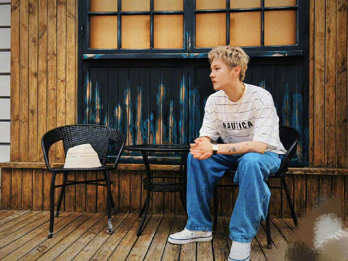 古巨基和鹿晗这个名字有一种两代人的青春碰撞感