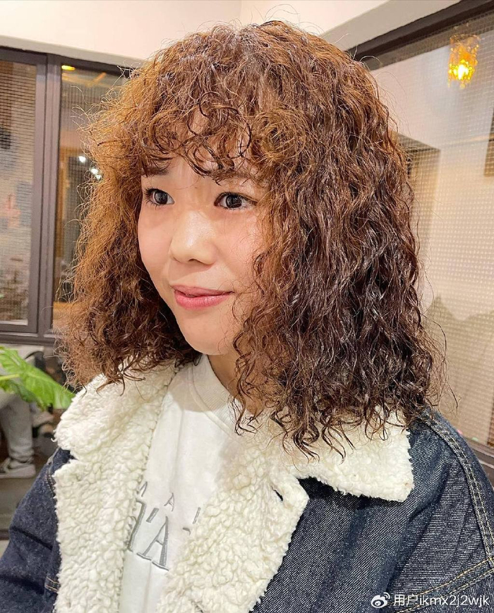 女人想变美,不要错过全头烫,不论脸大脸小都适合|烫发|发型|卷曲度