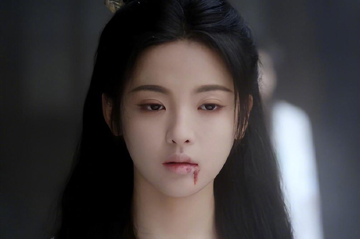 出道6年,从巅峰到被资本抛弃,她最后剩下的是一个"鞠婧祎"!