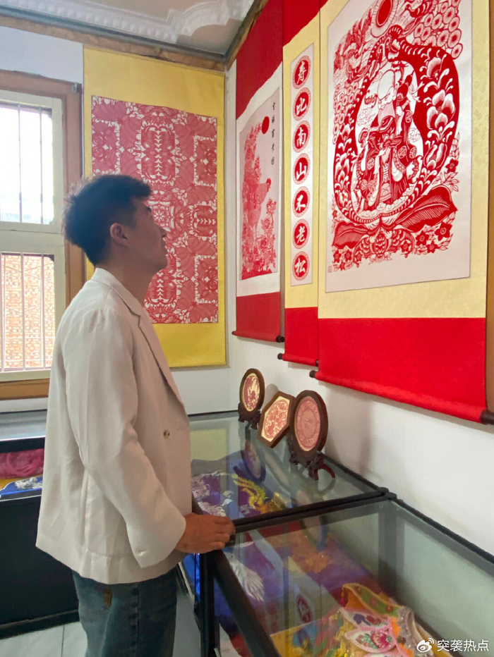 中国当代艺术家路晓春大师剪纸工作室