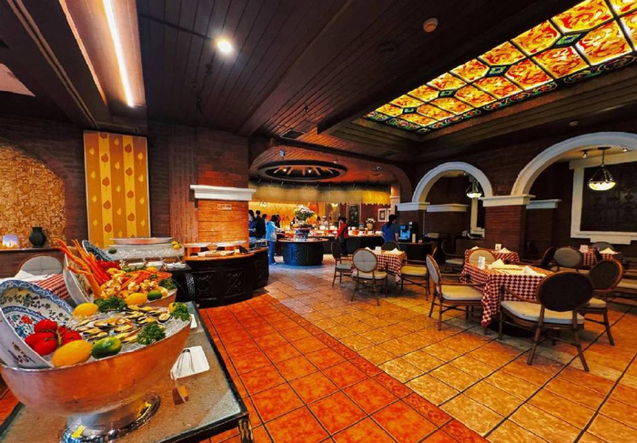 亚洲大酒店一层樱桃园咖啡厅自助餐正式开放