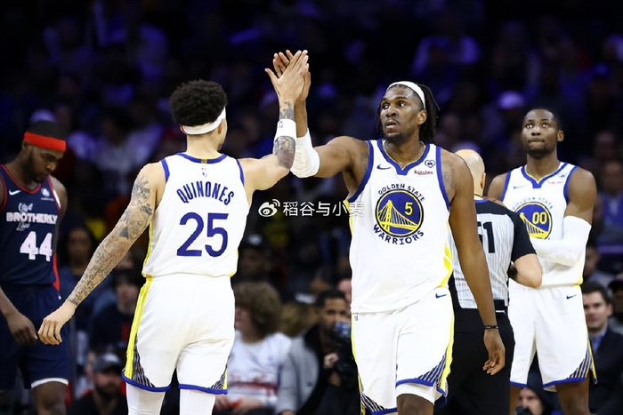 本场比赛中,勇士的替补中锋凯文-卢尼(kevon looney)的表现依然不能算