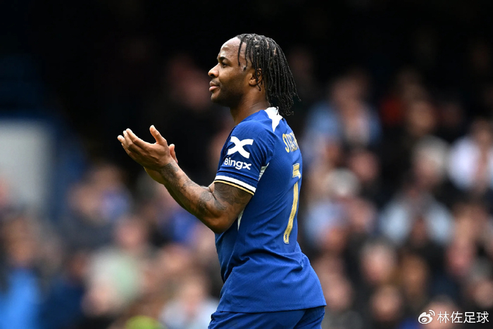 斯特林遭切尔西球迷嘘声,波切蒂诺为其辩护:我们需要