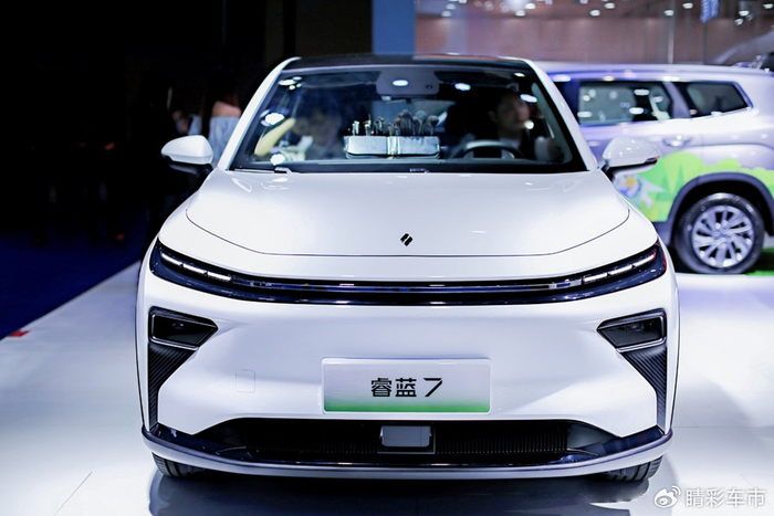 陈高旭解读新能源汽车"至卷"时代下睿蓝汽车的创新发__财经头条