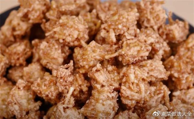 在家炸丸子,直接放面粉和淀粉是大忌,教你一招,酥脆不回软