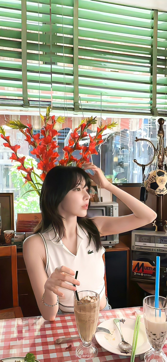 宮脇咲良の壁纸大放送