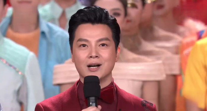 作为2019年央视主持人大赛新闻类的银奖,个人认为央视并没有人尽其用.