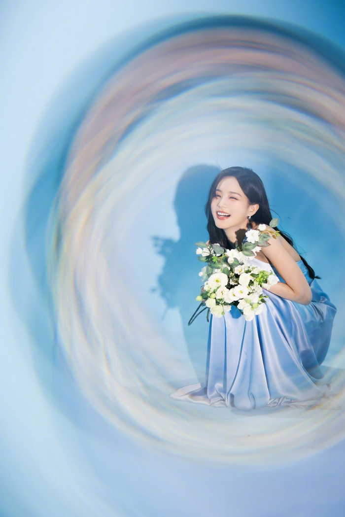 谁懂李一桐笑起来的感觉温柔的氧气女神她一笑我整个世界都明媚温柔了