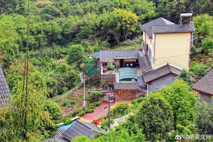 宁静而祥和的南山小村落,袅袅炊烟轻轻升起|南山|村落|炊烟_新浪新闻