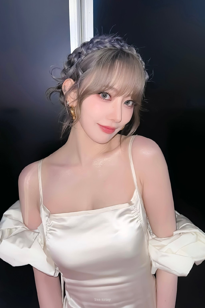 宮脇咲良ins更新0709 花神降临9090