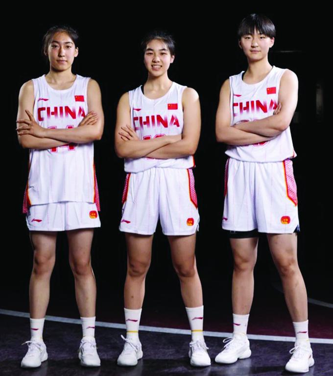 南京金中三名女篮队员 入选中学生"国家队"