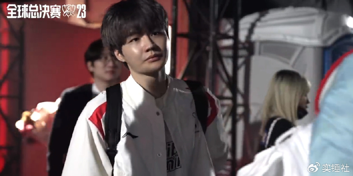 如果再年轻一点就好了|泪水|花意|李相赫_新浪新闻