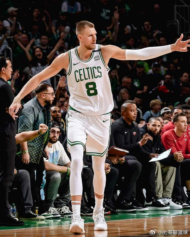 黑马轰然倒下,塔图姆首次三双|怀特|约维奇|凯尔特人_新浪新闻