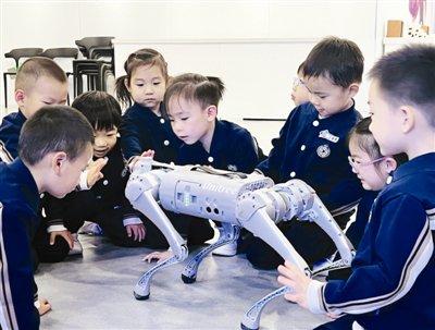 感受科技 触摸未来