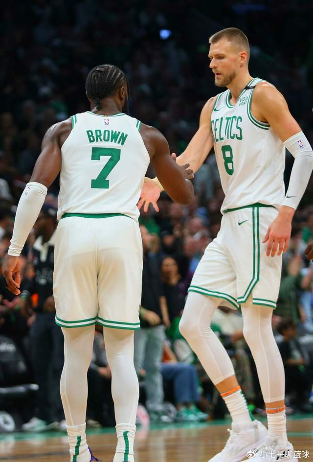 黑马轰然倒下,塔图姆首次三双|怀特|约维奇|凯尔特人_新浪新闻