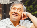 成龙颠覆形象出演“独居老人”