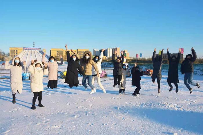 廊坊御龙河冰雪嘉年华图片