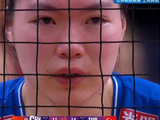 张籽萱泪崩！缔造边哭边拦名场面，土耳其嘘声让女排小二传太委屈