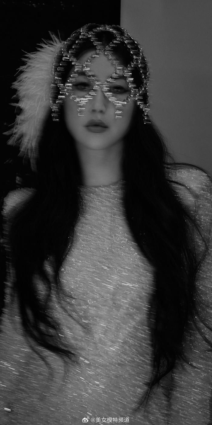 朱珠黑白酷感写真