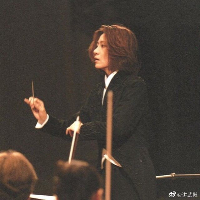 日本女指挥家西本智实