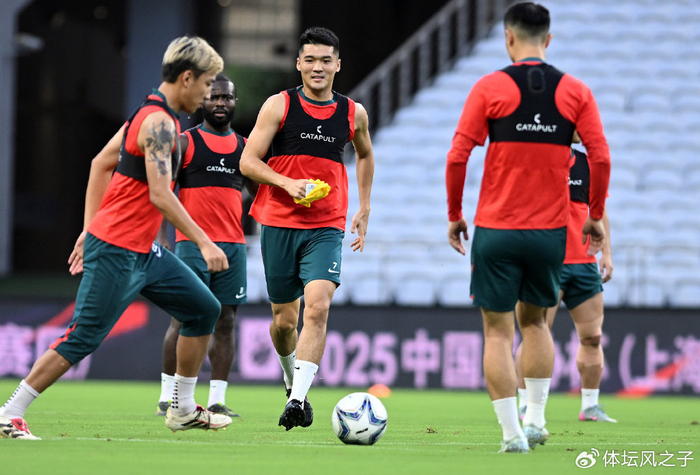 泰山队后悔吗，泰山弃将仅半场就征服河南球迷，在泰山却只是边角料