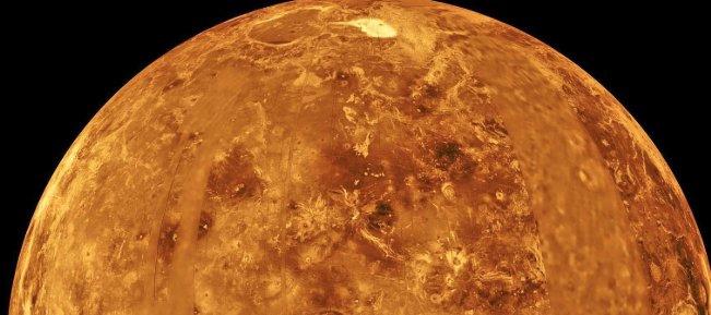 金星上看地球图片