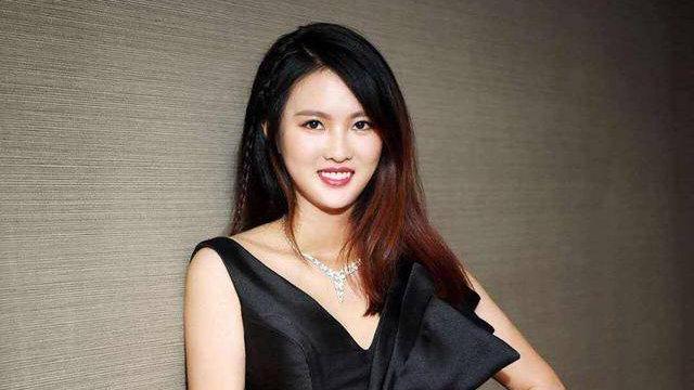 曾拿下22个世界冠军，三岁时被父母抛弃，陈若琳成名后父母求原谅