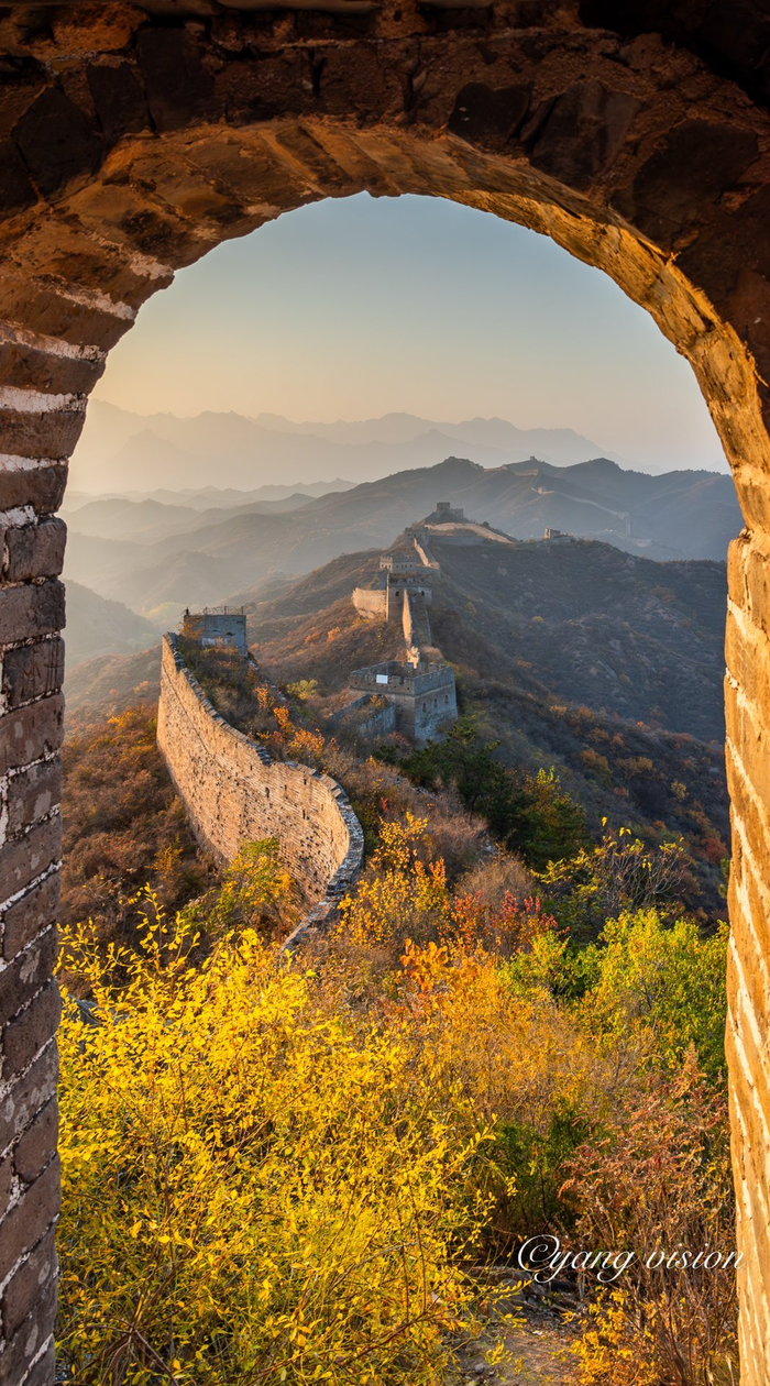 金秋金山岭,框景中的长城