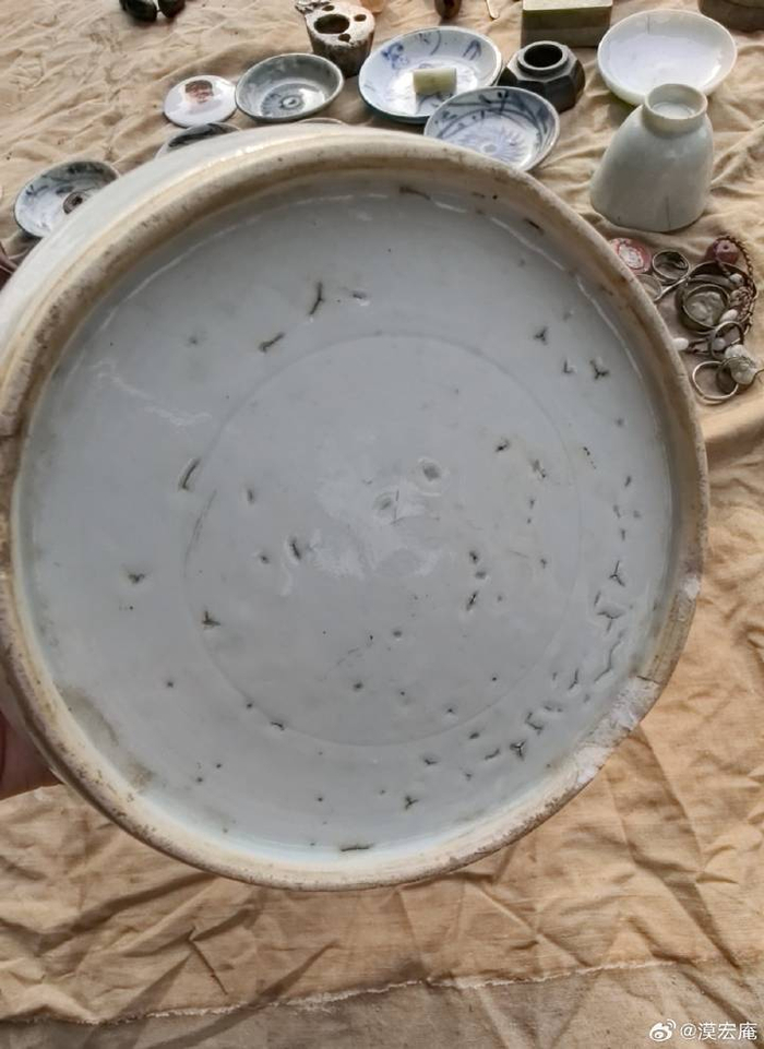清晚期人物图青花茶壶|瓷器_新浪新闻