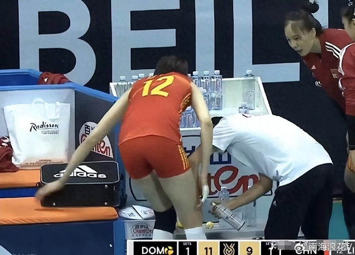 曝决赛前打封闭上场,1场训练抽2次膝盖积液|蔡斌|李盈莹|积液_新浪