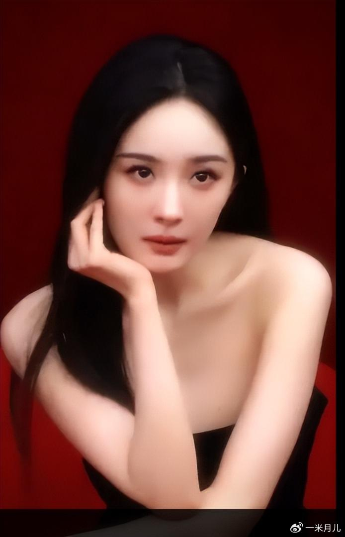 杨幂是离婚的艺人之一,自从六年前跟自己老公刘恺威正式离婚了,他俩分