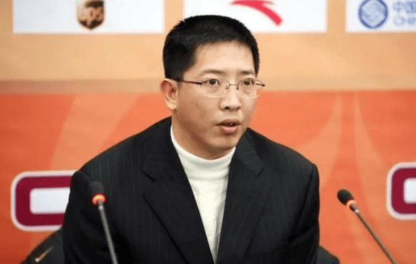 官宣!胡卫东上任新岗位,助力中国男篮重塑辉煌,球迷期待值拉满