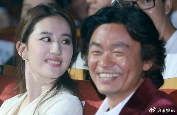 同龄的他们像父子,他被林志玲像孩子一样抱起|郭敬明|林志玲|父子