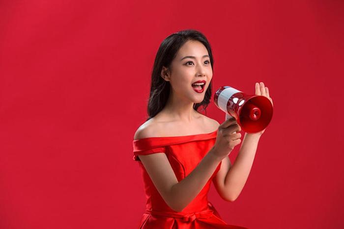 家风如灯照未来