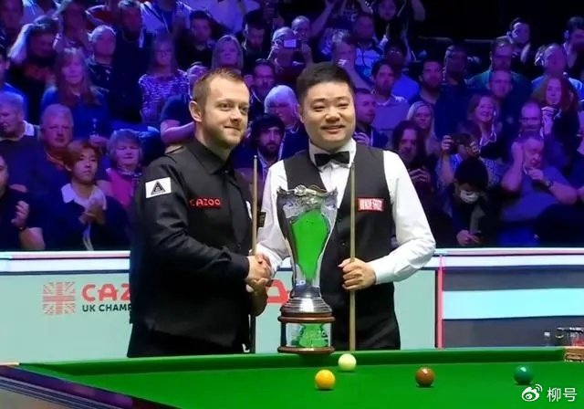 斯诺克冠中冠丁俊晖打进8强艾伦103战胜特鲁姆普夺冠