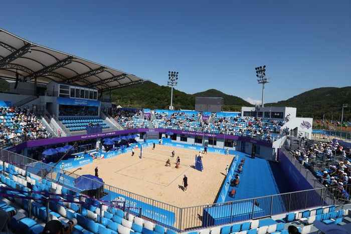 嘉兴姑娘王凡挺进女子沙排四强|董颉|沙排|女子_新浪新闻