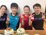 乒乓球叛徒？张本宇回川执教，携女儿亮相，球迷用掌声回应争议