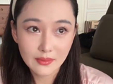 演员张馨予化完雀斑妆问老公好不好看，老公：“鼻子上有个夹子”