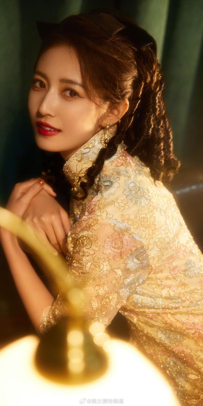 浪浪山小妖怪公鸡画师演我上班